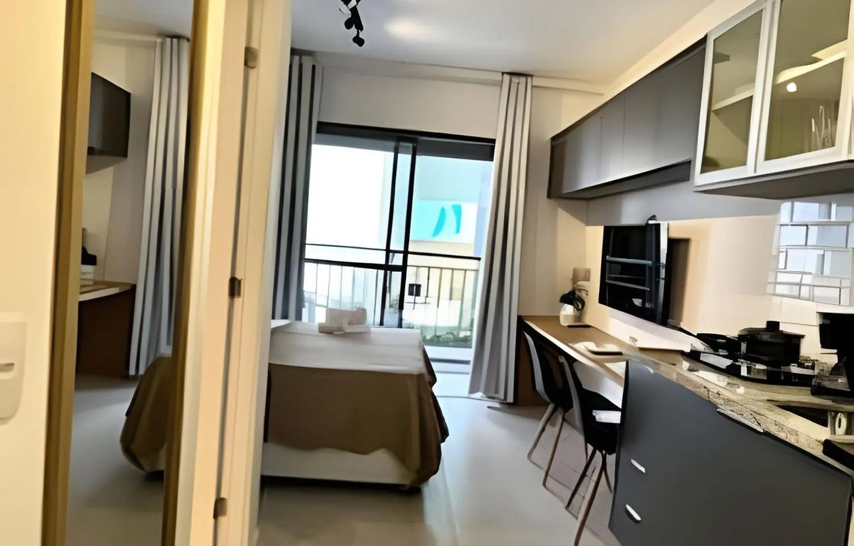 Loft / 011 / Centro Sp / Think 211 Apartment Sao Paulo Brazil